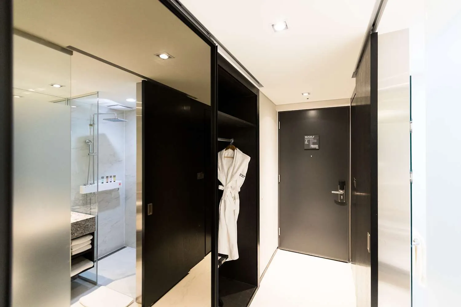 Ramada Encore By Wyndham Seoul Magok 3*,